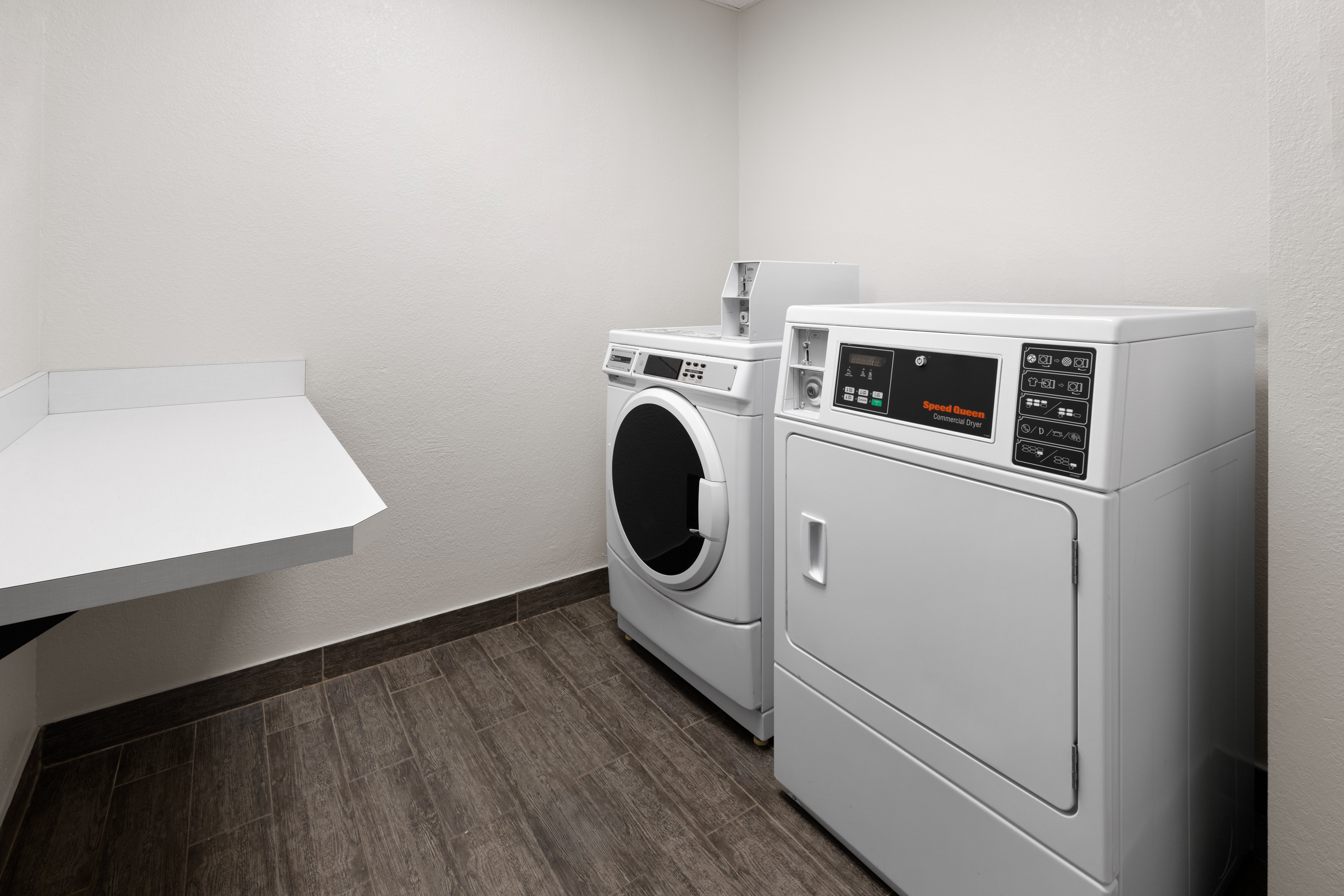 Holiday Inn Express & Suites Wyomissing 14/44