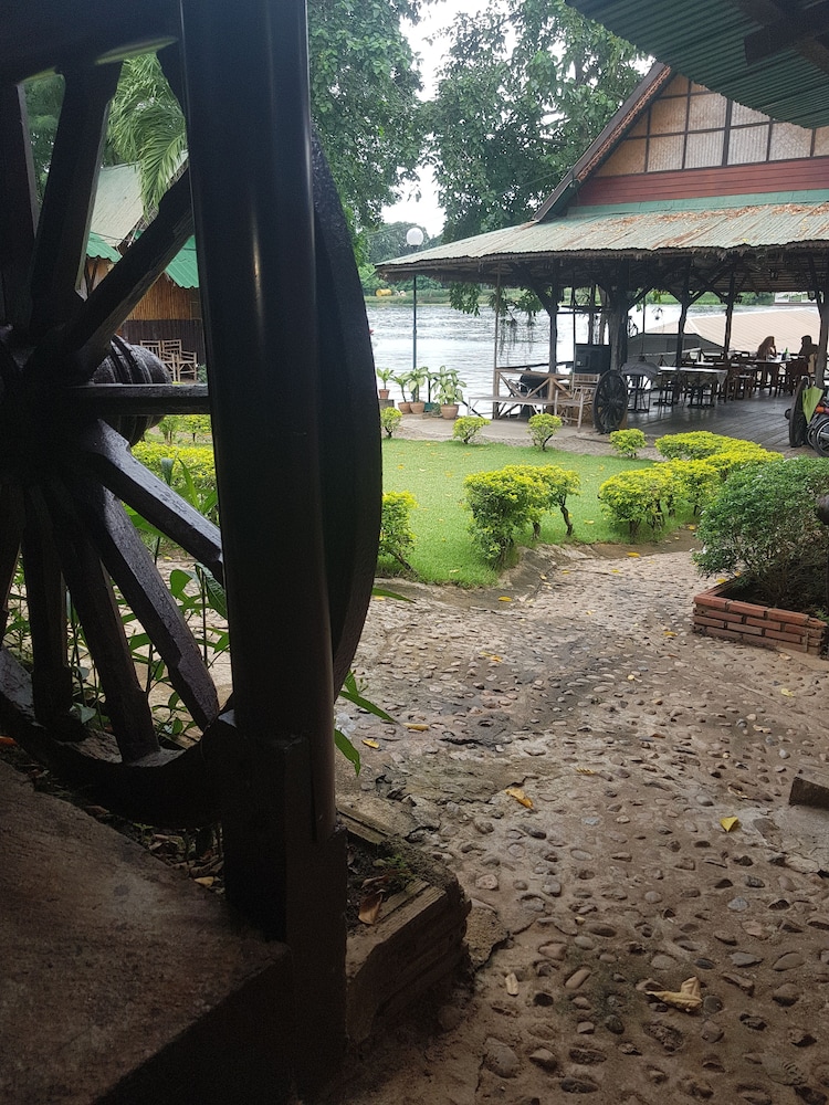 Sugar Cane Guest House 1 30/50