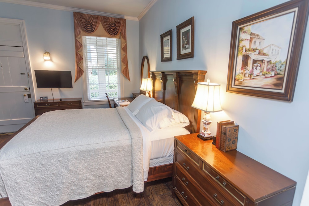 Anchuca Historic Mansion & Inn 14/49