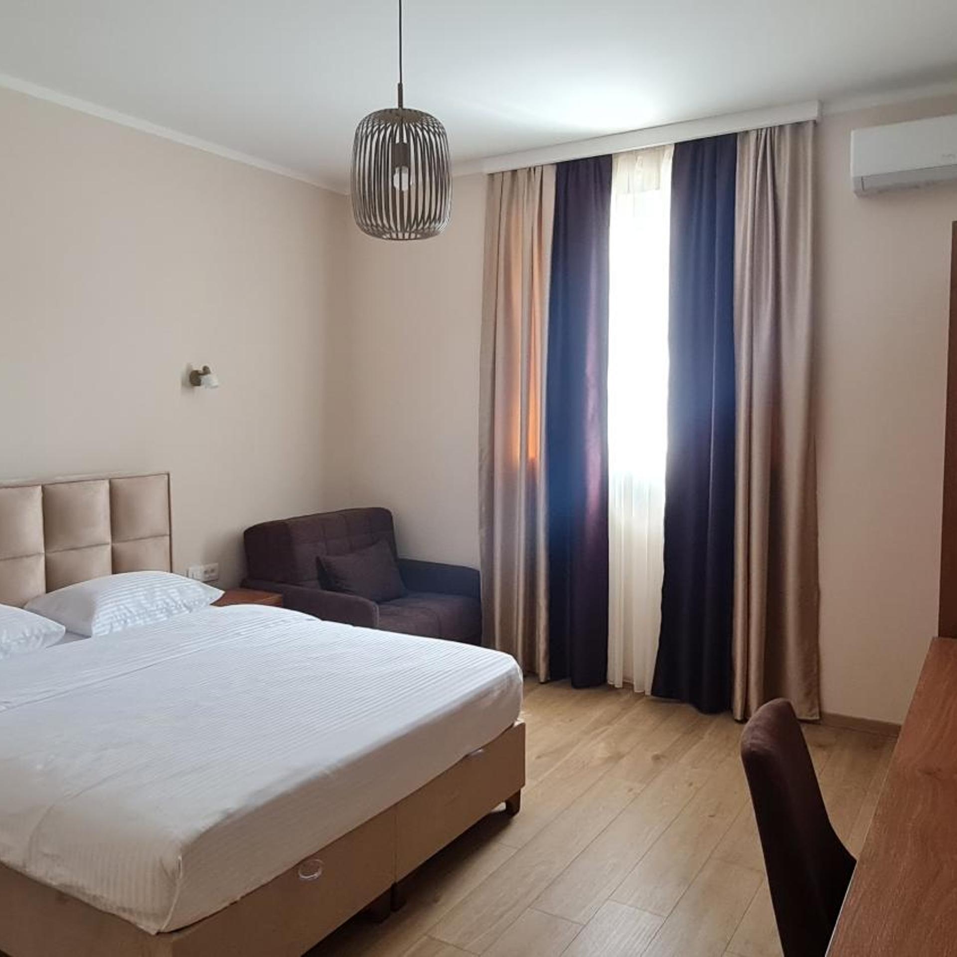 Hotel Laguna 13/72