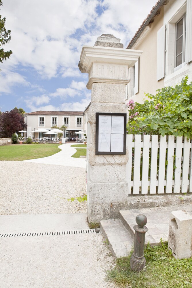 Relais Du Silence Le Saint Gelais 38/50