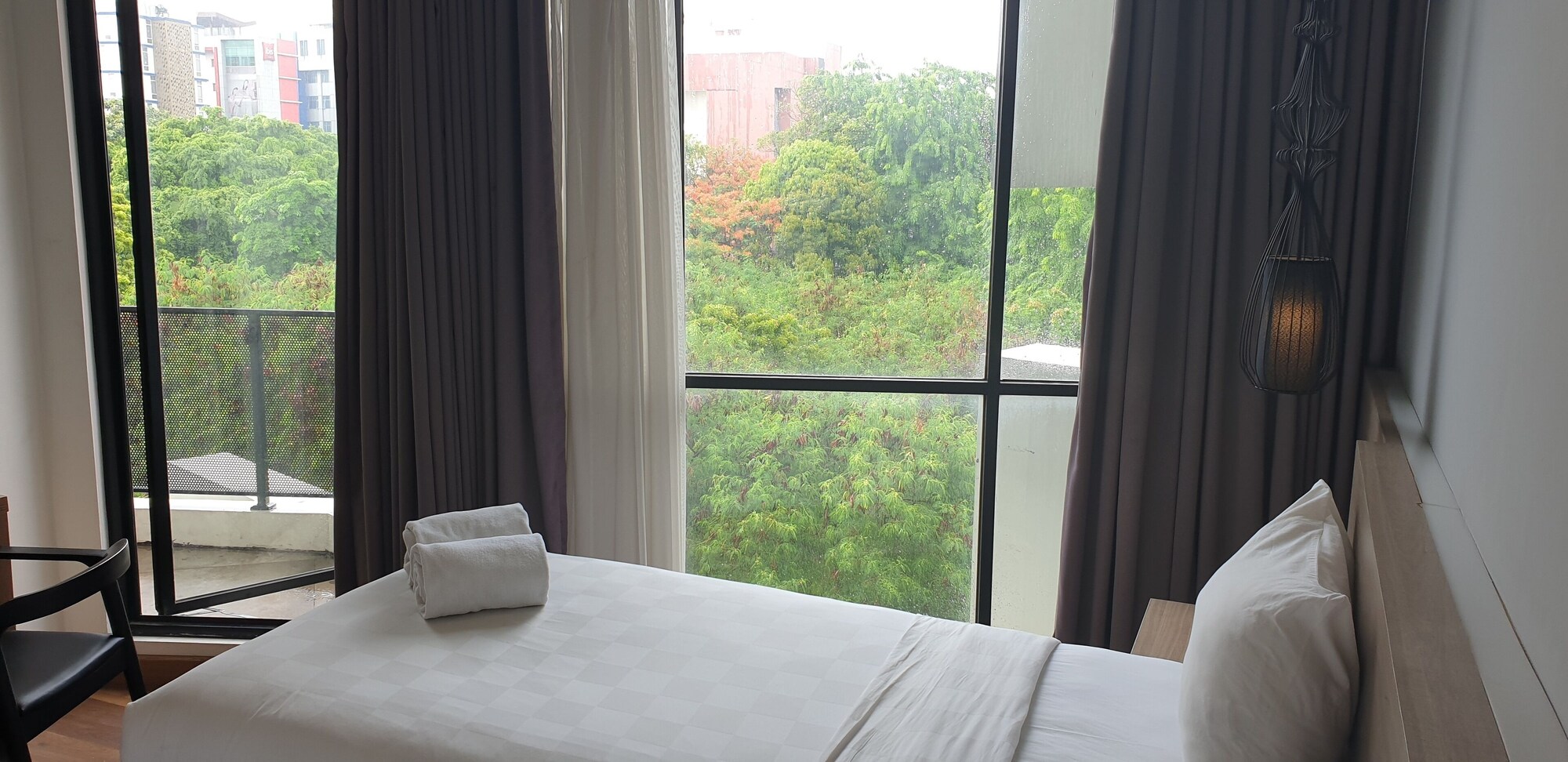 ROOM, TWIN BEDS, BALCONY