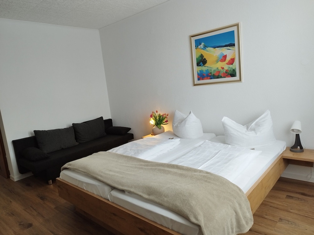 Hotel Sonnenkeller 4/24