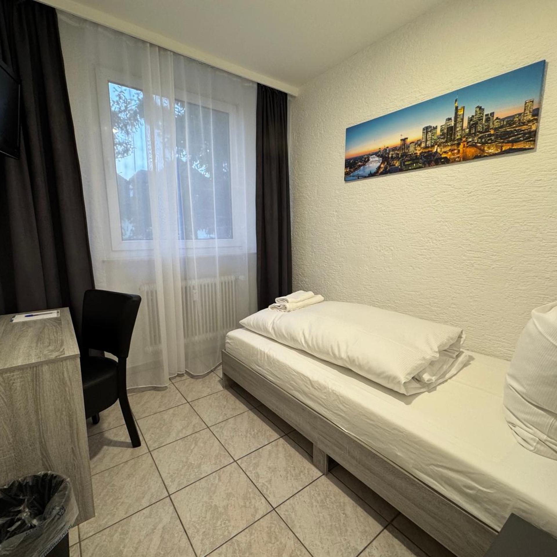 Hotel Main Taunus 2/18