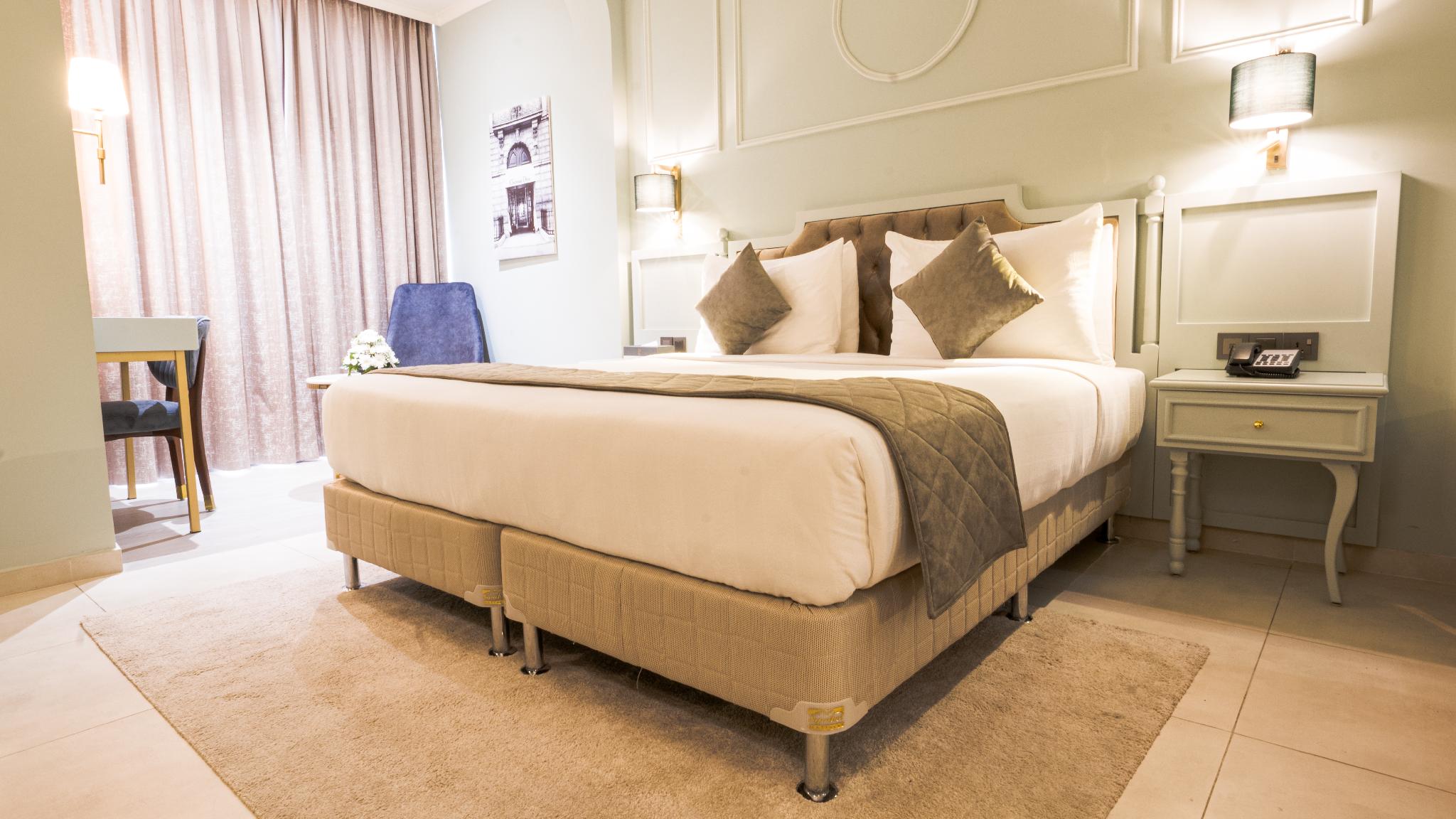 Standard, Double or Twin Bed