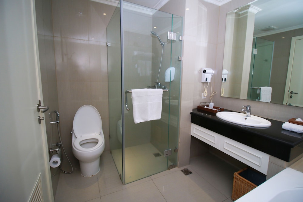 Golden Tulip Legacy Surabaya 28/31