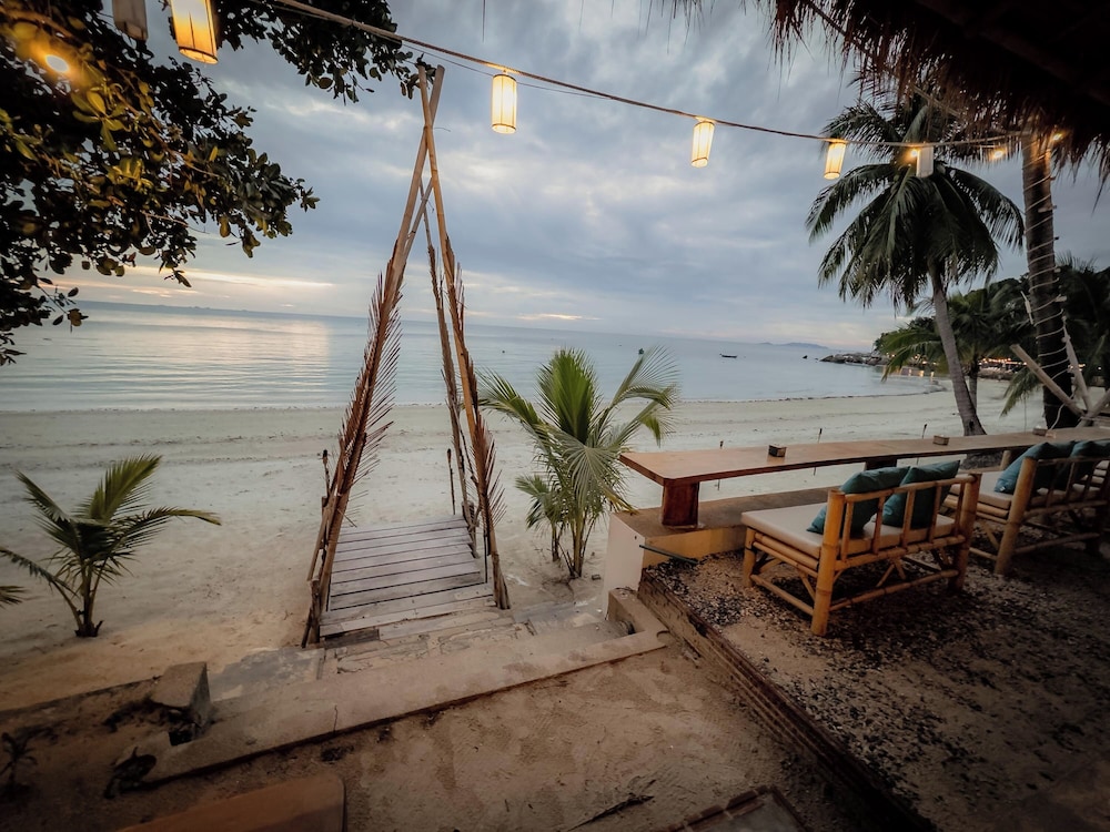 LONG BAY RESORT 29/50