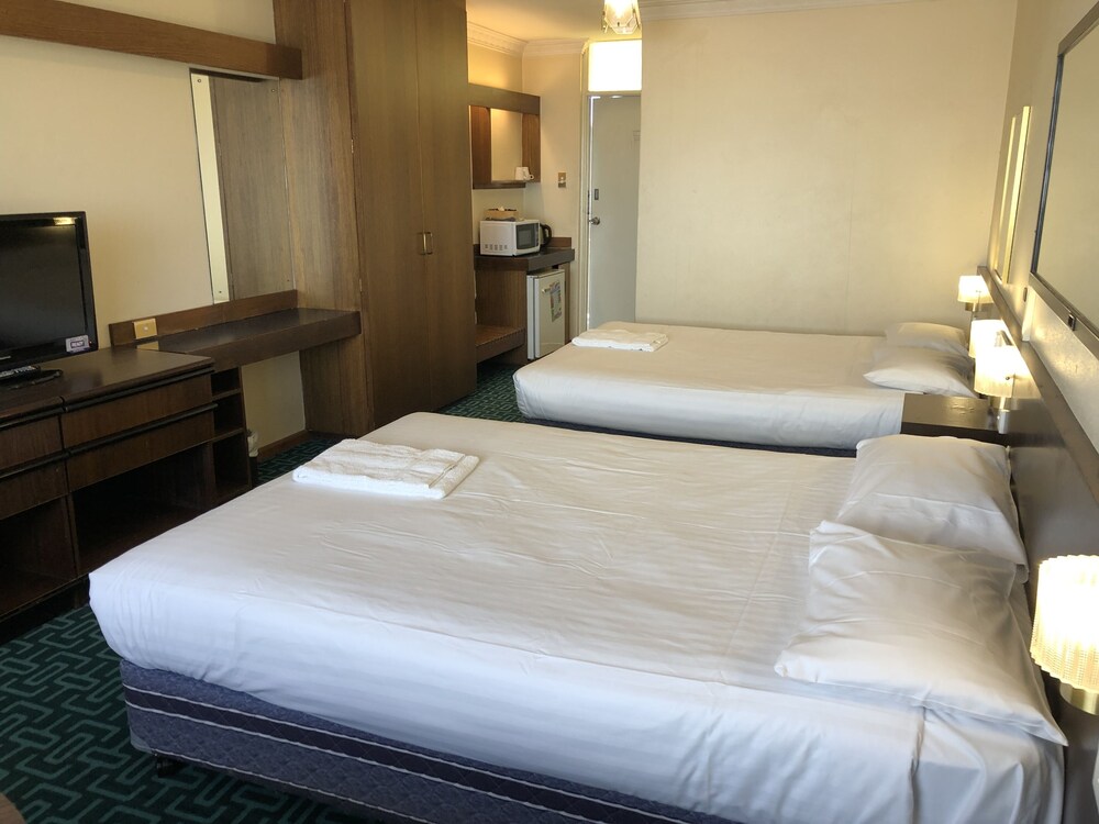 Canberra Lyneham Motor Inn 11/48