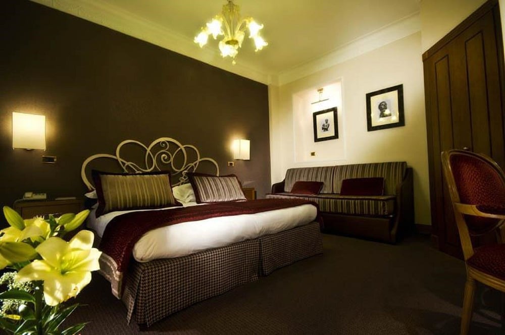 Ariston Hotel 7/55