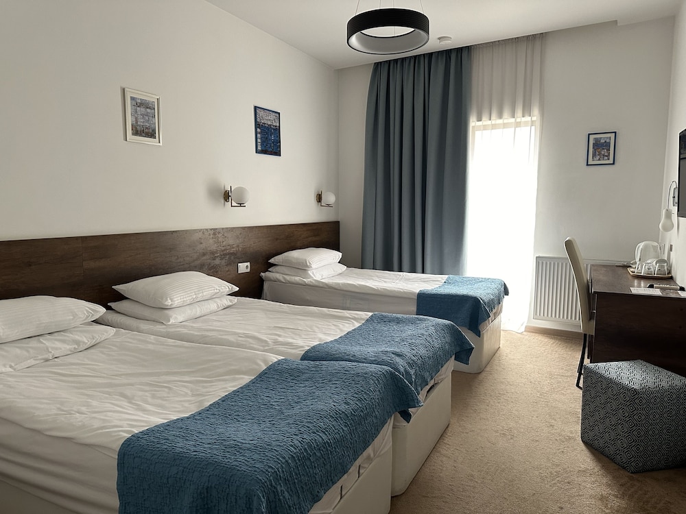 Alliance Hotel 23/74