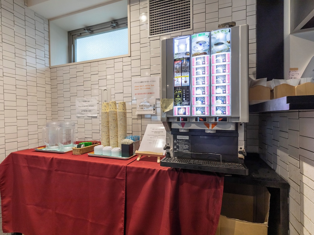 Hotel Excellence Enmachi Ekimae 8/42