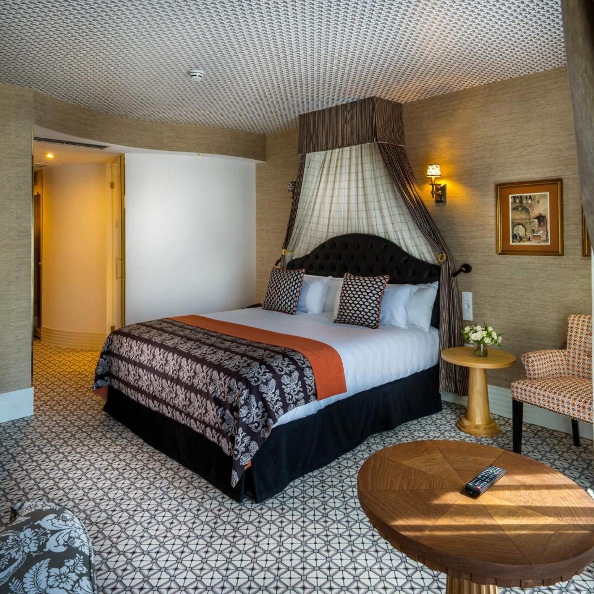 جناح جونيور بإطلالة على المدينة، Casa Verbena Madrid, Outset Collection by Hilton 2/7
