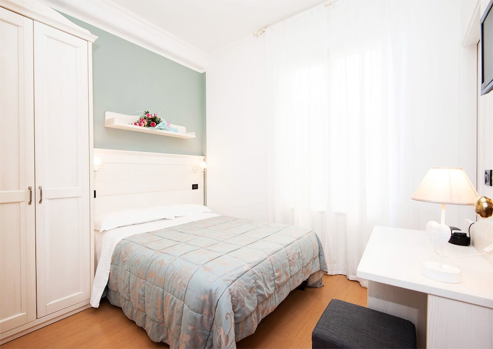Hotel La Camogliese 17/48