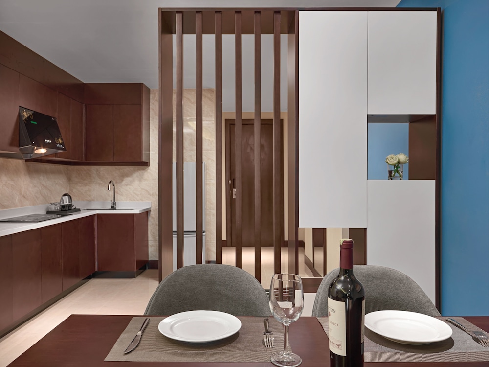 Olympia City Hotel By Dara 40/50