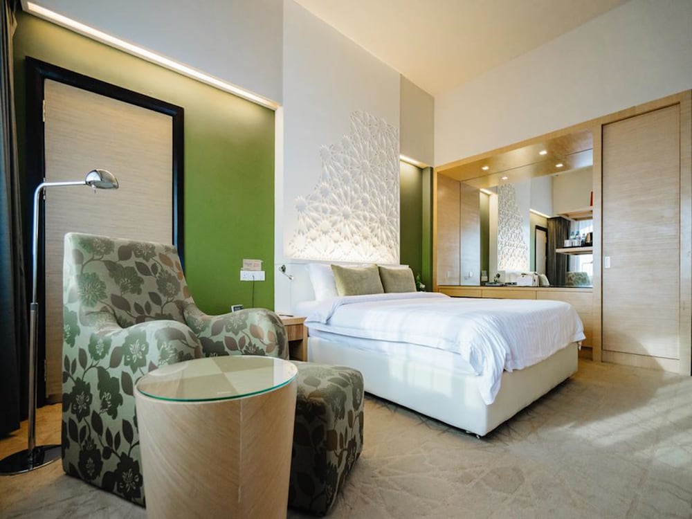Raia Hotel Kota Kinabalu 20/45