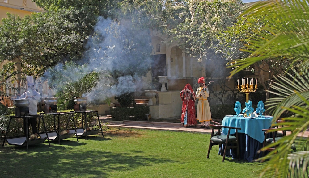 Alsisar Mahal 49/50