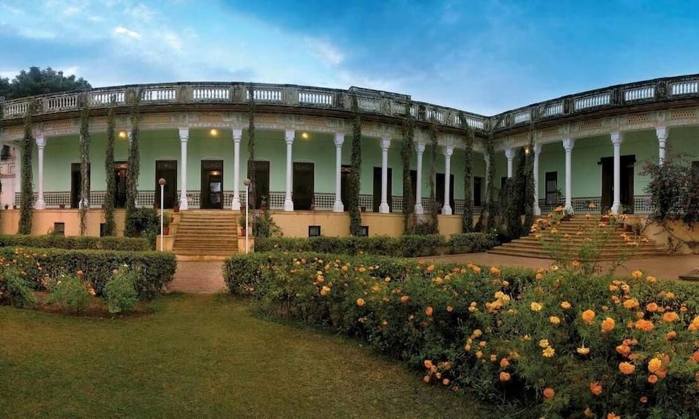 The Piramal Haveli (20th Century; Shekhavati, Rajasthan) 27/39