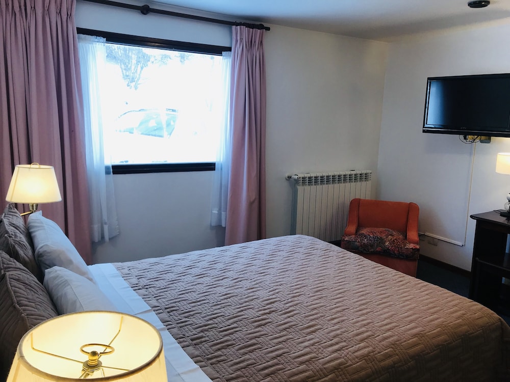 USHUAIA HOTEL 18/35