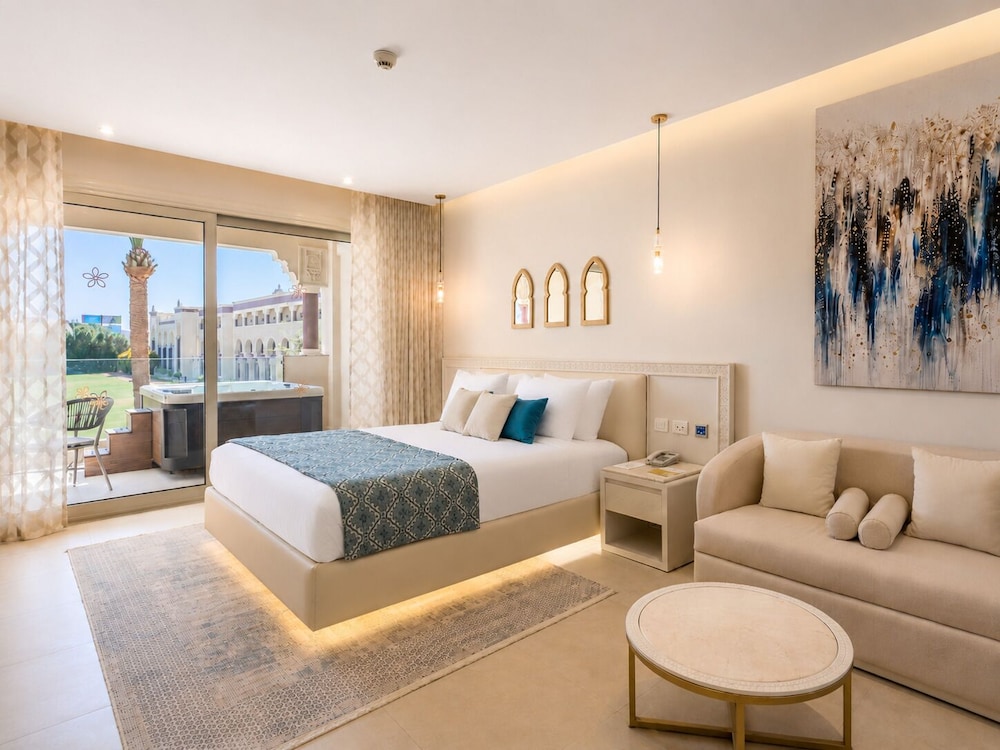 Deluxe, Twin Beds, Hot Tub, Sunrise Sentido Mamlouk Palace 2/5