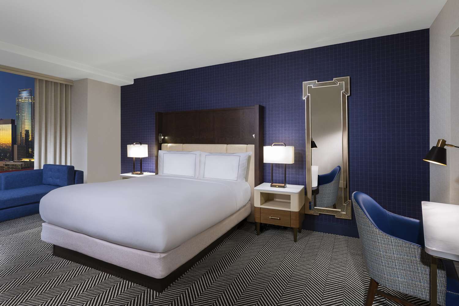 1 Bedroom, Capital, Suite, King Bed, Bathtub, Accessible