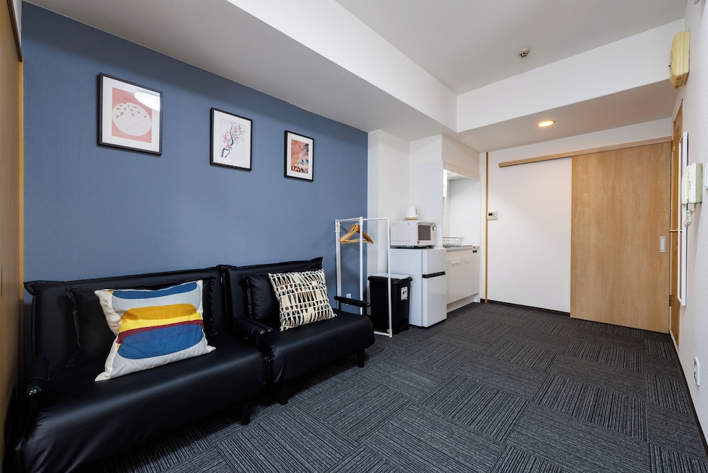 Grande Famille Shimanouchi Dotombori Condo 35/50