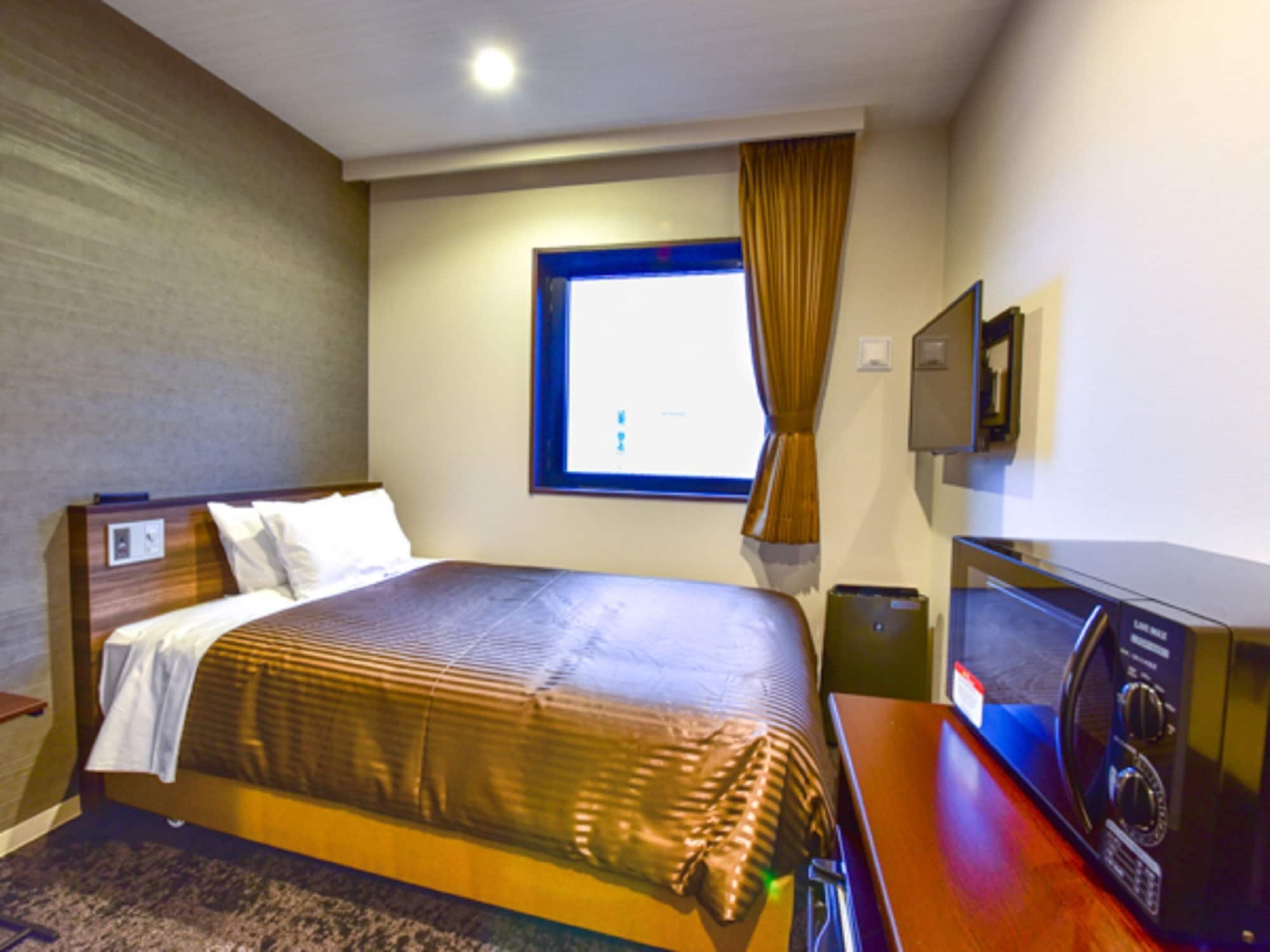 1 BEDROOM, SINGLE
