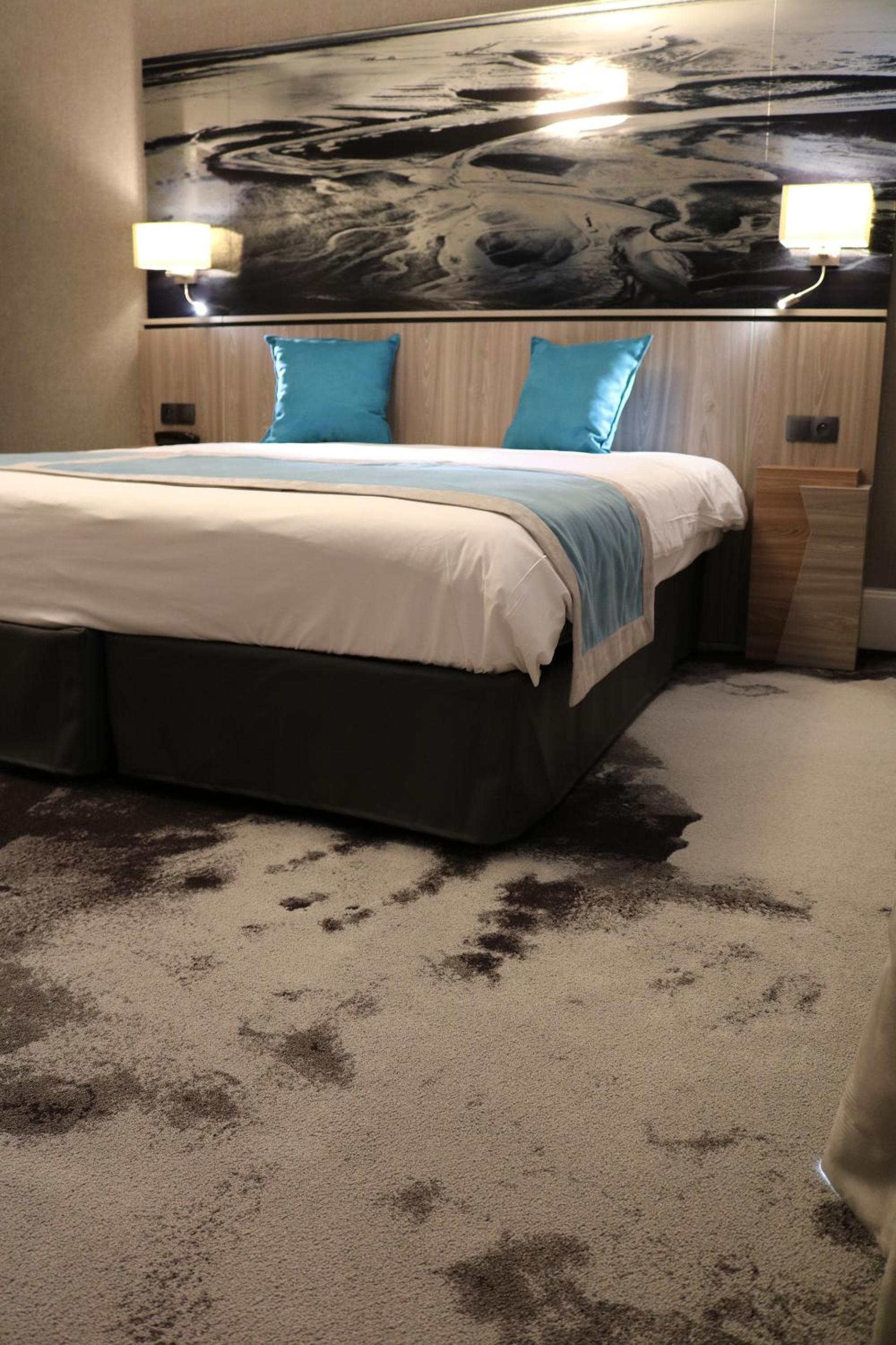 Double or Twin Bed