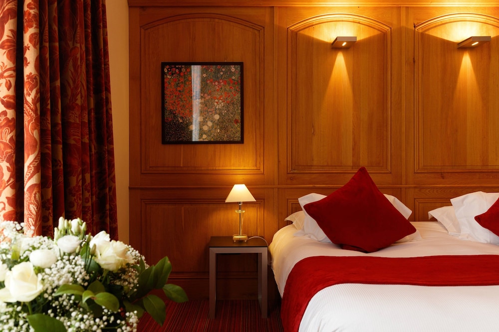 Hotel de Bourgtheroulde, Autograph Collection 11/38