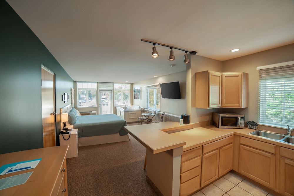 The Weathervane Inn 40/65