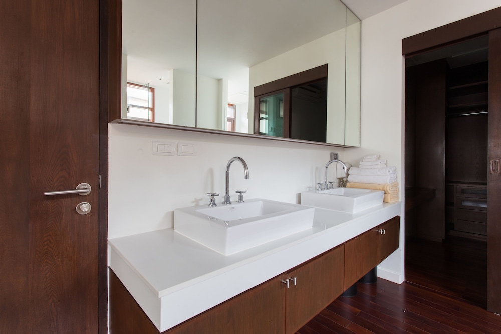 Amatapura Beach Villa 10 18/51