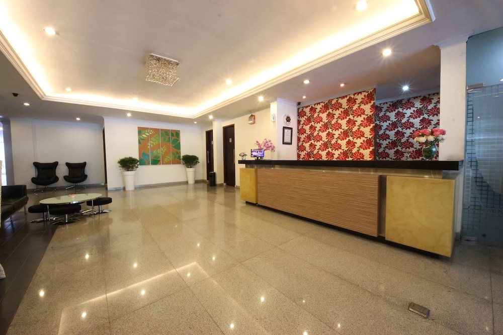 Permata Hotel 5/45