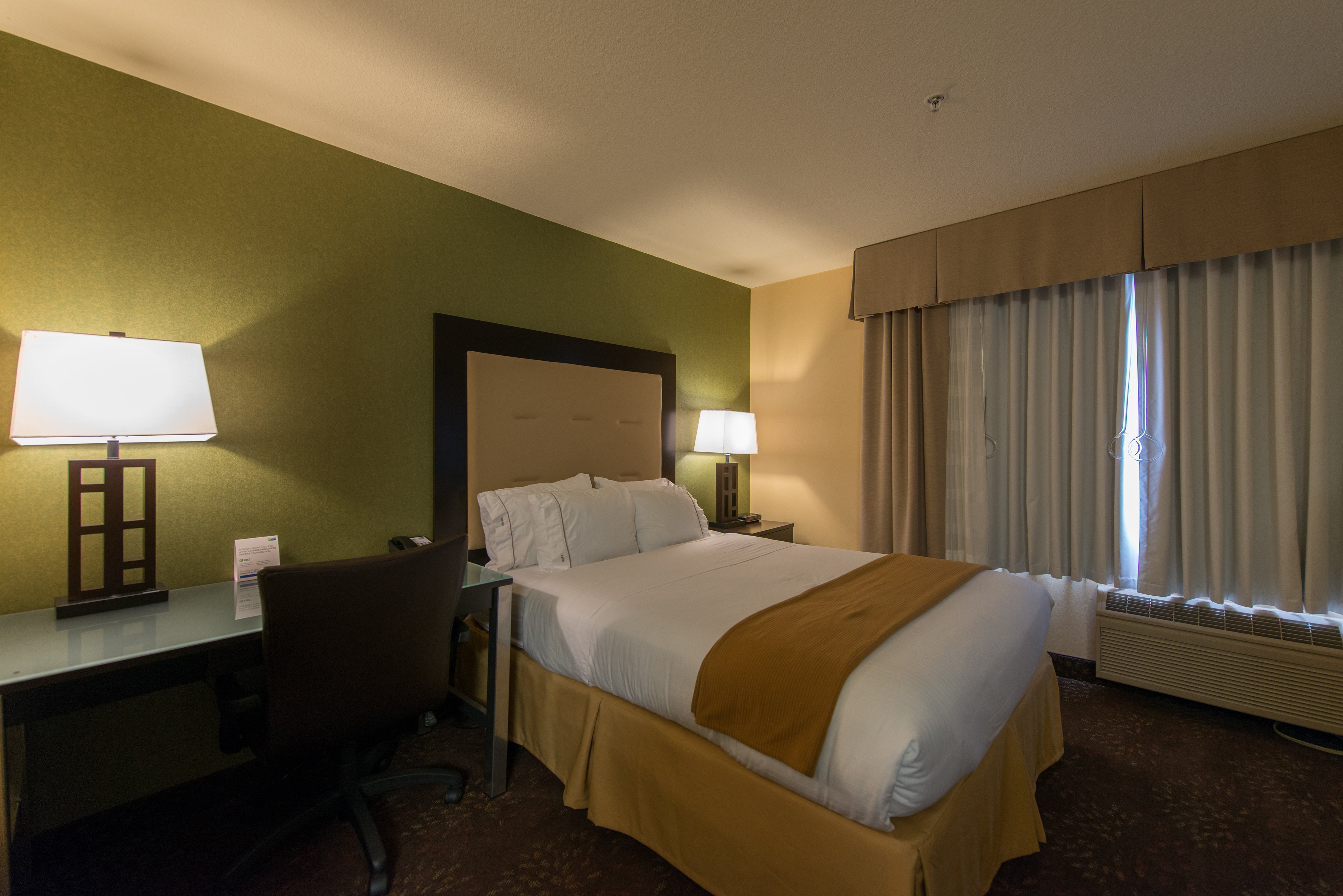 Holiday Inn Express Portland East - Troutdale 39/78