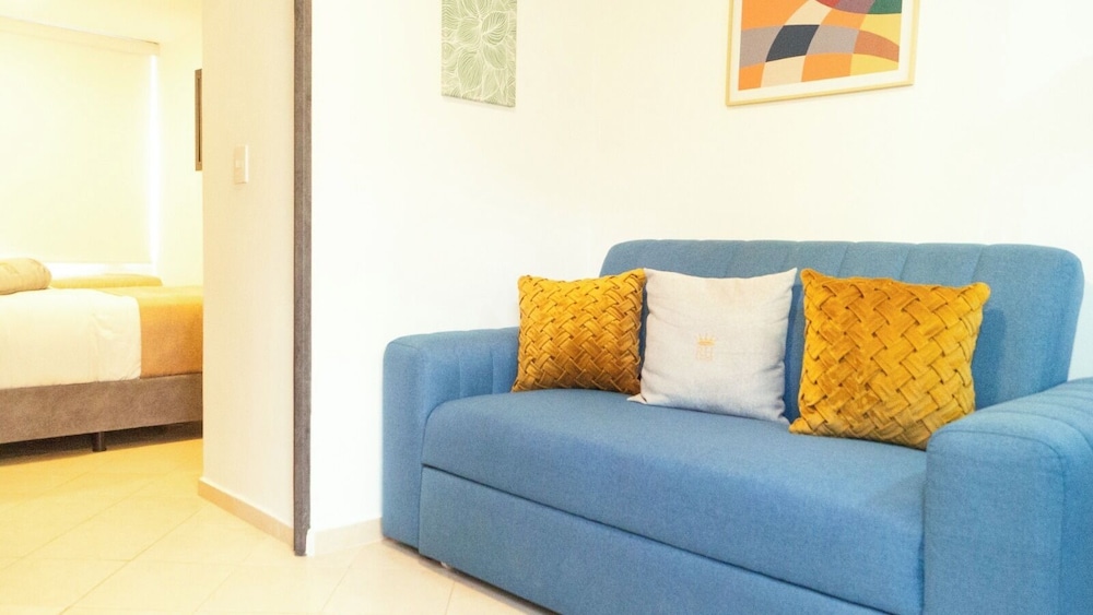 Reyes House Bogota 30/40