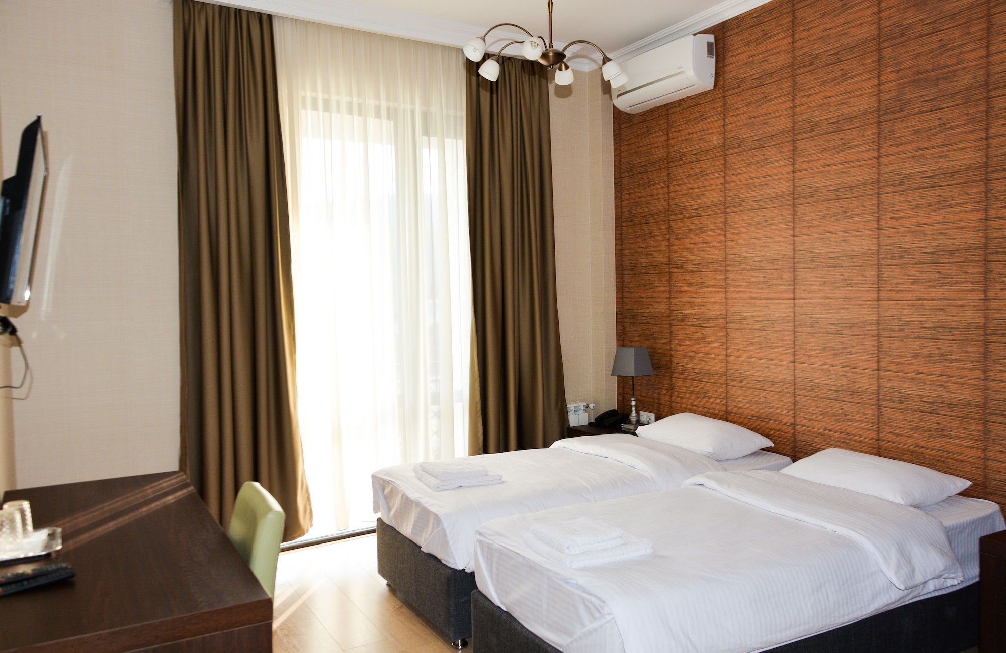 STANDARD, TWIN BEDS