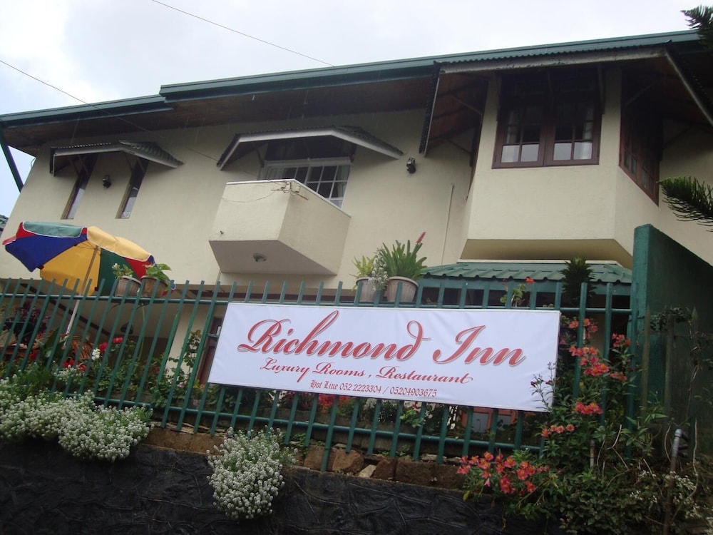 Richmond Inn 2/53
