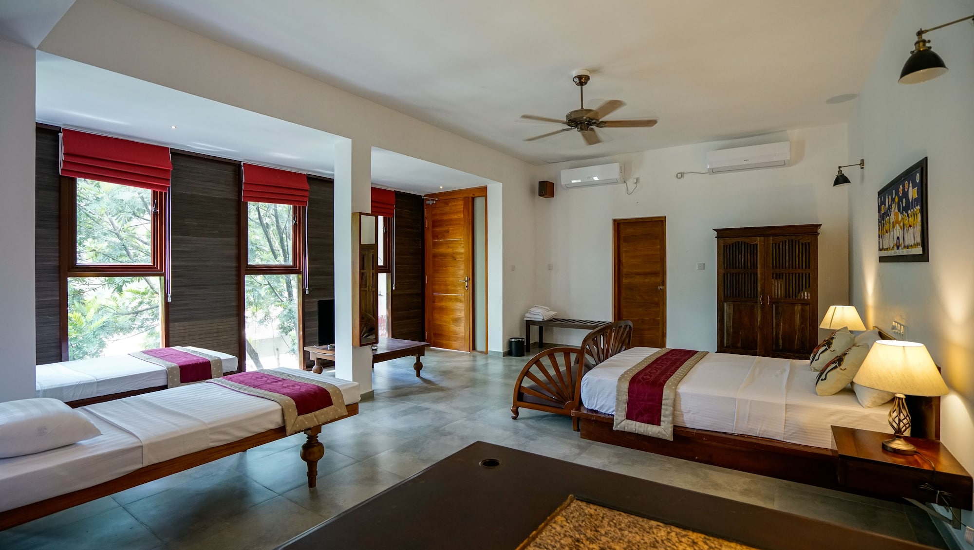 SIGNATURE, SUITE, KING BED, 3 BEDS, MOUNTAIN VIEW