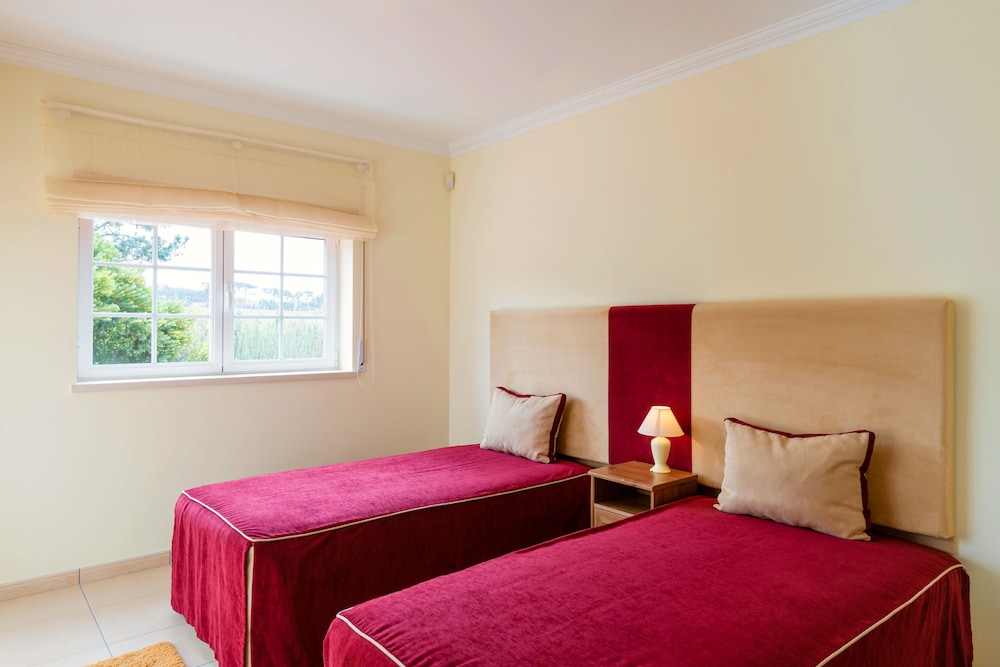 Praia Del Rey Golf And Beach Resort - The Village 21/50