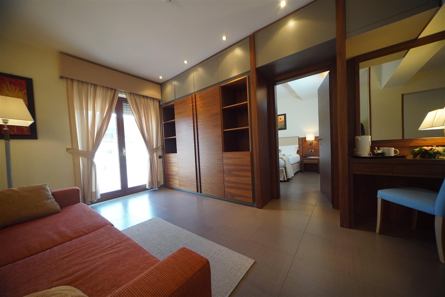 swimming pool spa