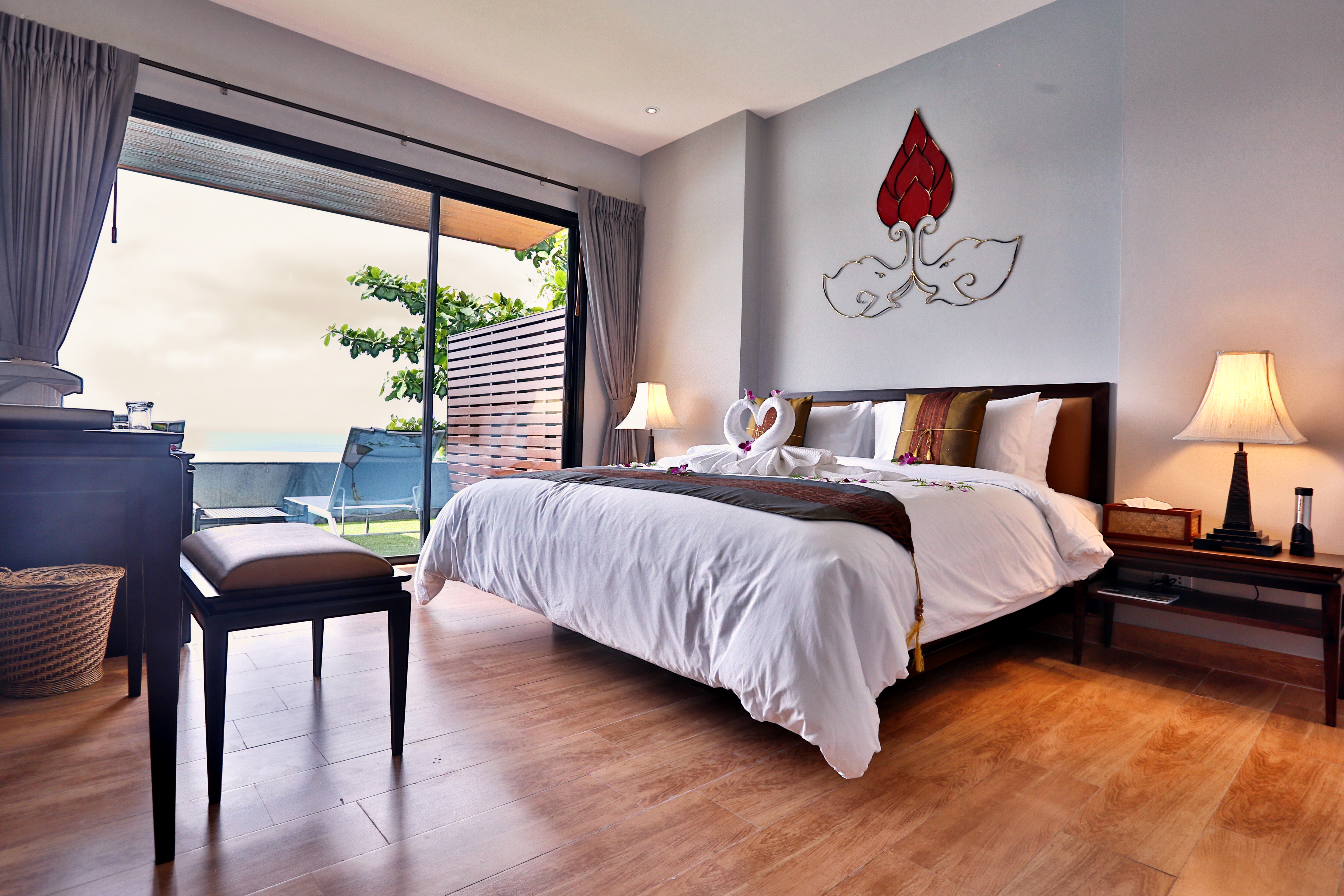 Family with Pool Access 2 Bedroom Suite