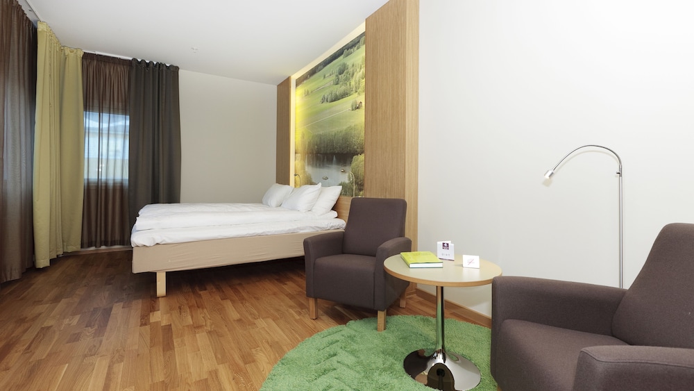 Thon Hotel Varsog 12/43