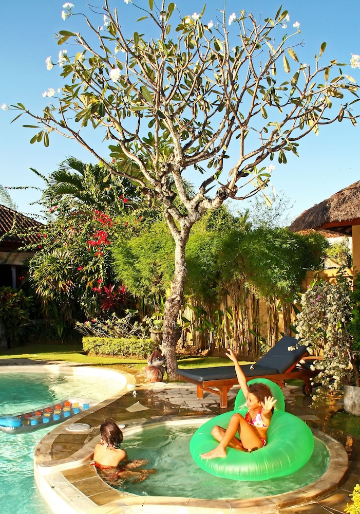 DYANA VILLAS 30/43