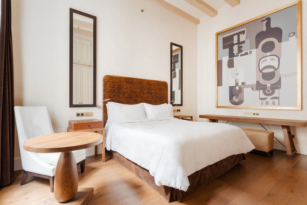 Hotel DO Plaça Reial 14/67