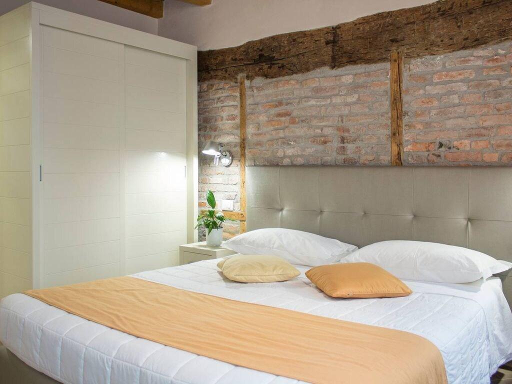 La Corte Fiorita 6/33