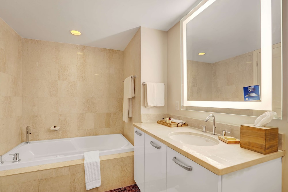 Beach House Fort Lauderdale, a Hilton Resort 14/77