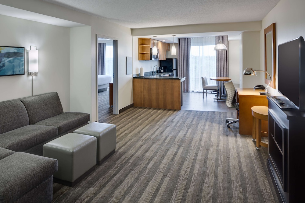 HYATT house Hartford North/Windsor 40/55