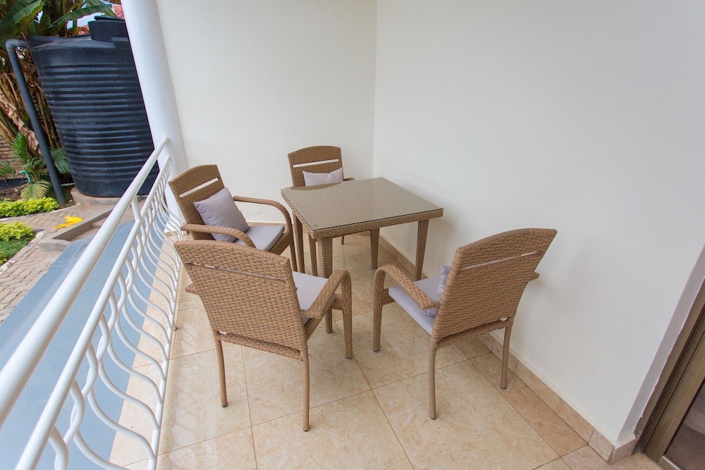 Pcg Gishushu Apartment 16/23