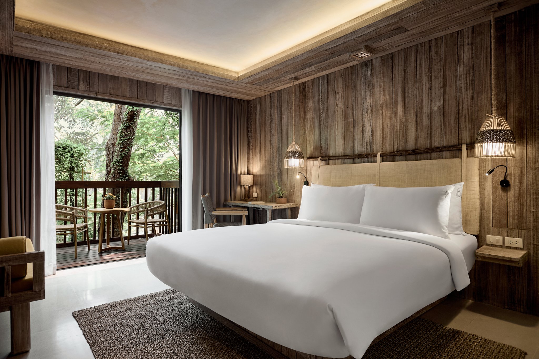 غرفة بريميوم بسرير كينج بإطلالة على الحديقة، Dinso Resort 2/4