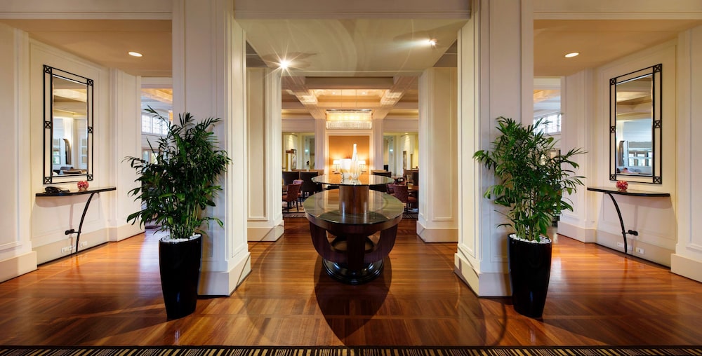 Hyatt Hotel Canberra 44/75