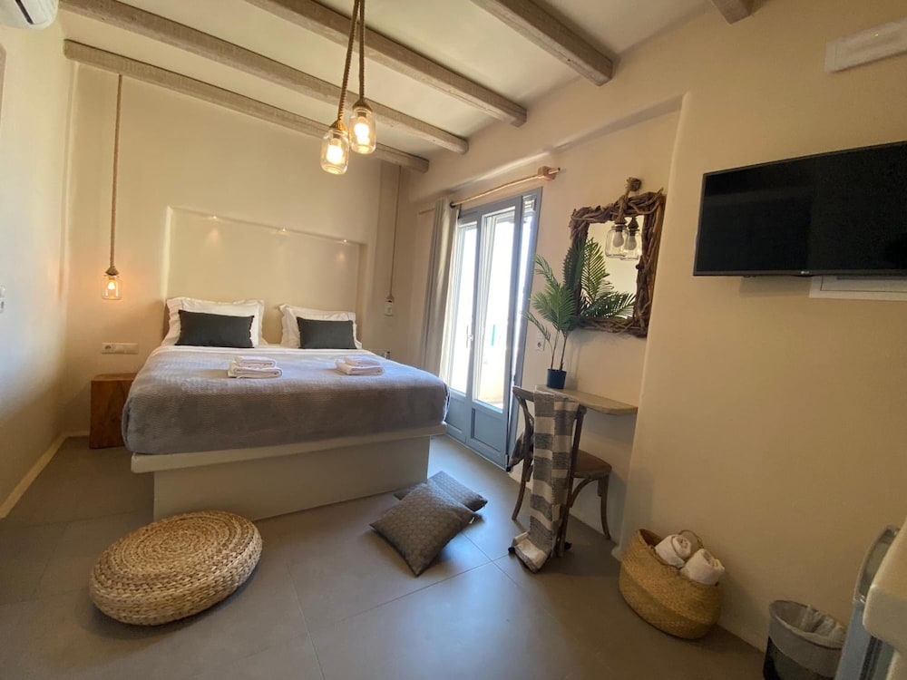 Ampelos Suites 13/30