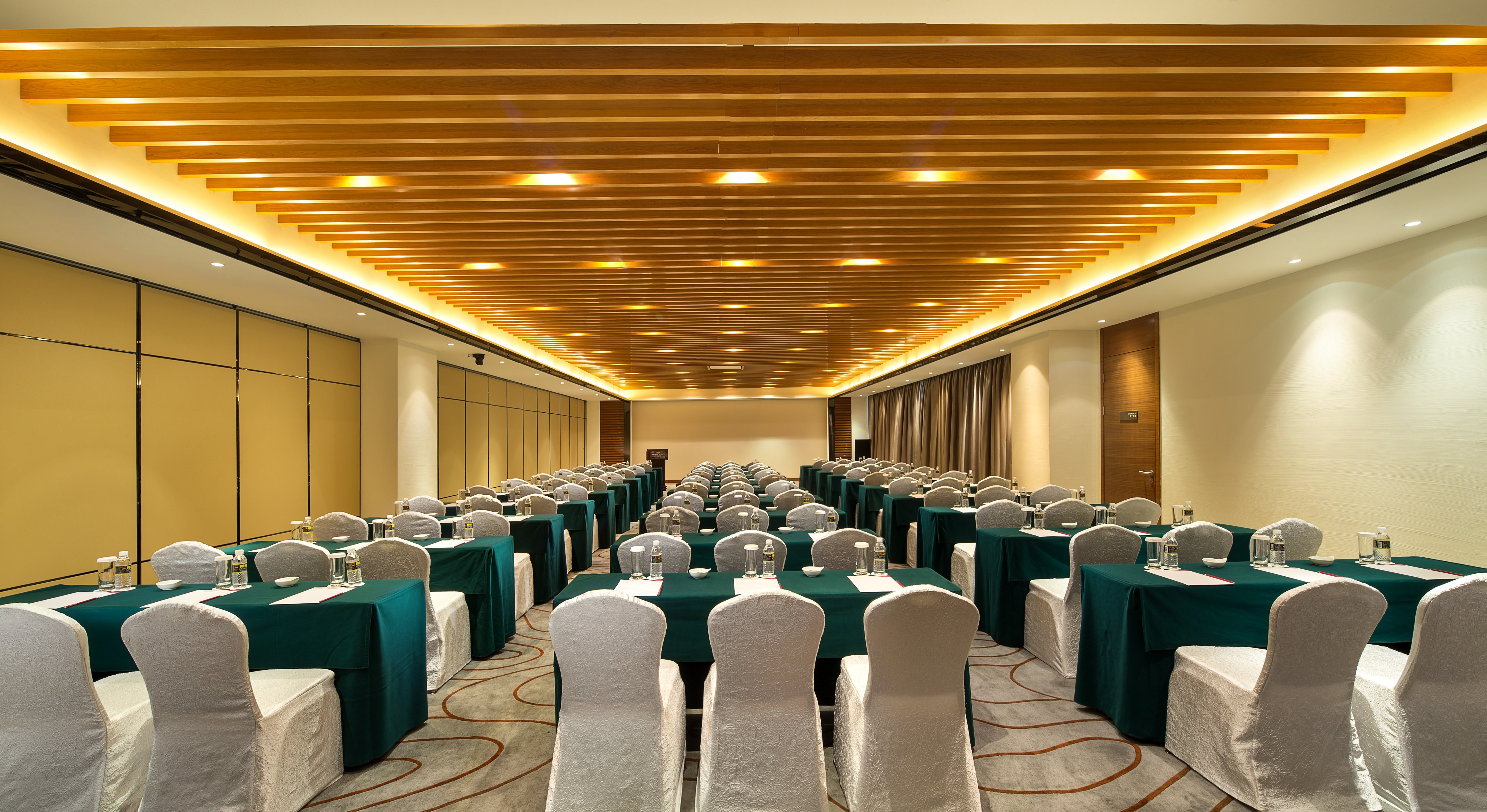 Crowne Plaza Sanya City Center 40/50